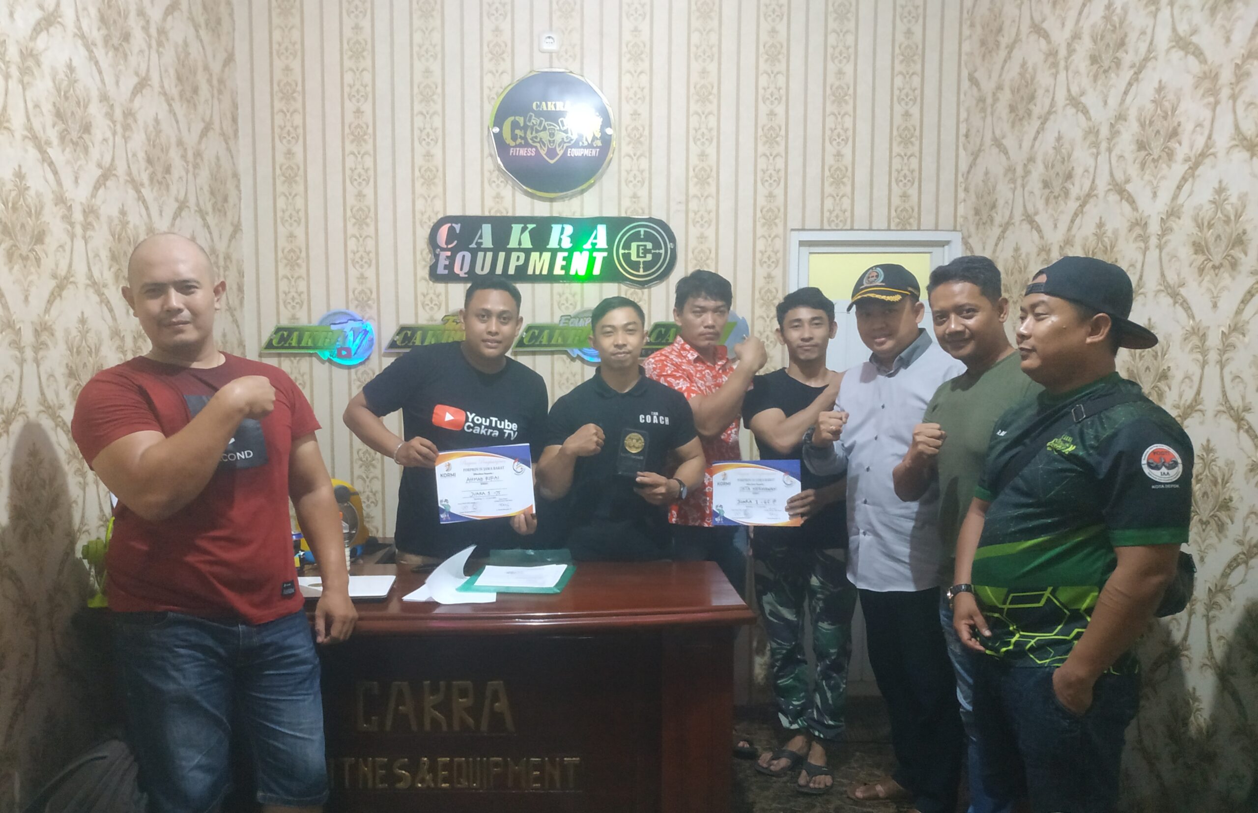 Raih Juara 1 Gulat Tangan, Komunitas Cakra Gym Torehkan Prestasi di Forprov IV Jabar