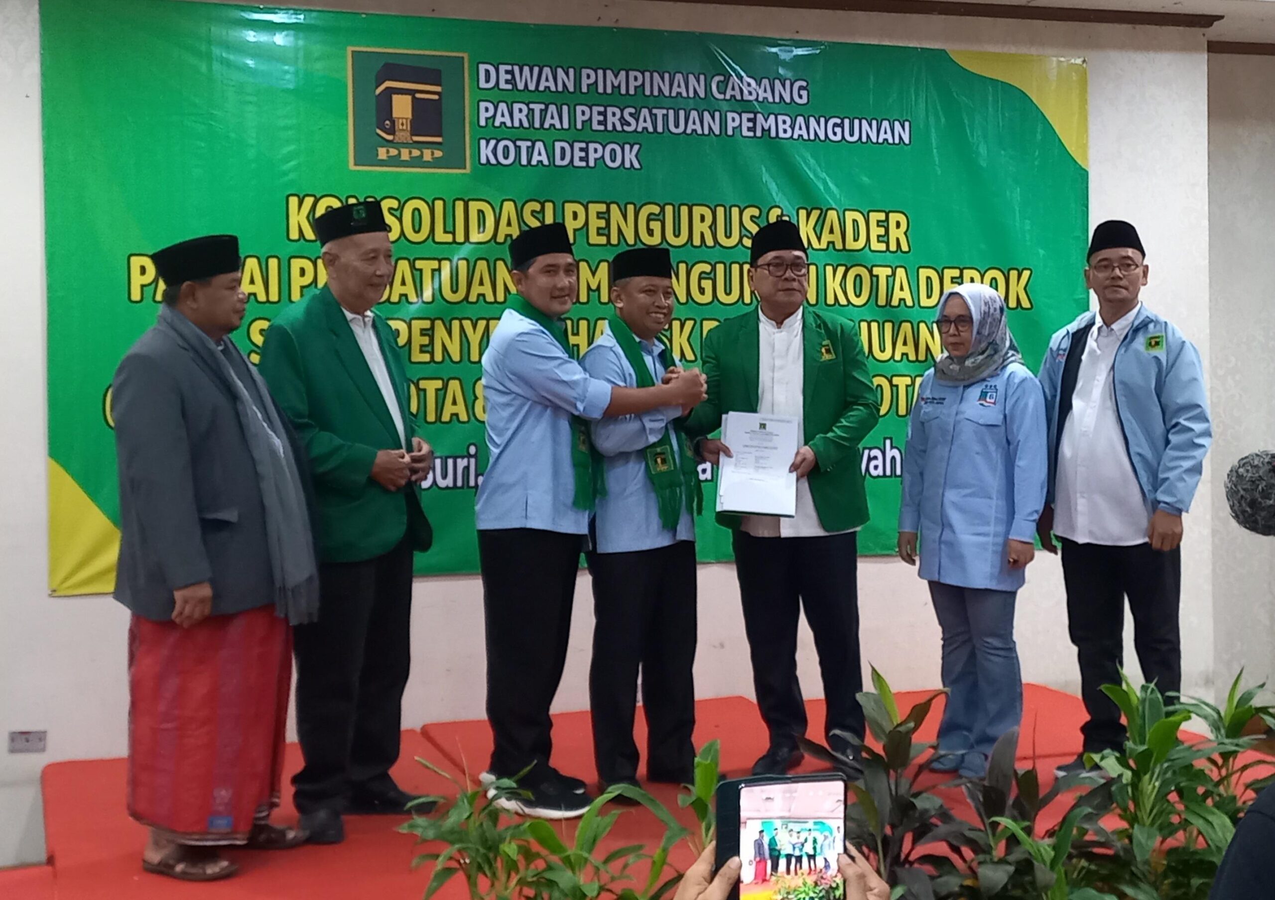 Hasil Konsolidasi, PPP Kota Depok Serahkan SK untuk SS dan Chandra Maju Pilkada